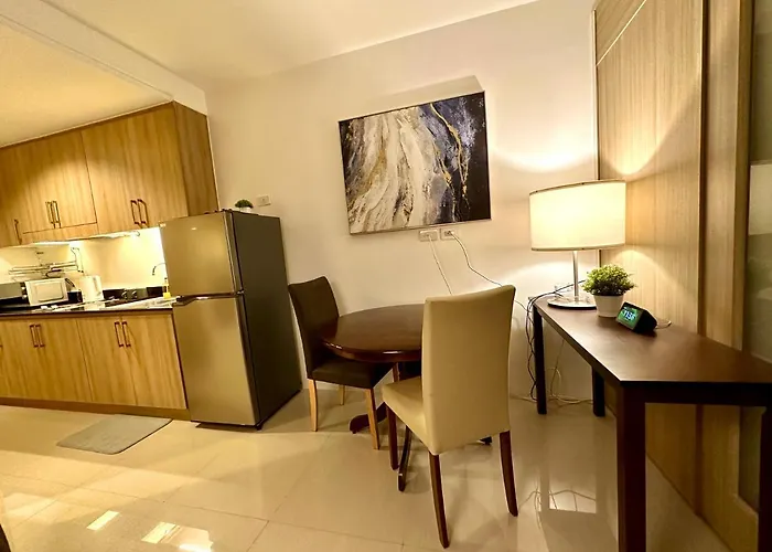 Luxury Seaside Sunset View At Sm Mall Of With Free Parking Apartment *